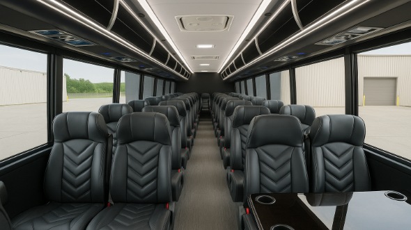 la crosse 18 passenger minibus rental