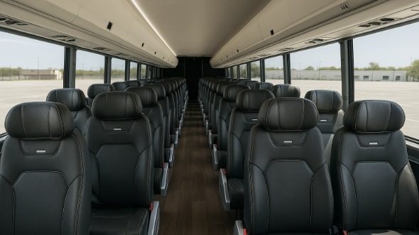 la crosse 30 passenger minibus rental